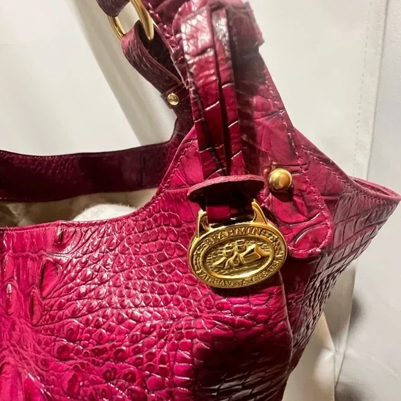 Brahmin Jacqueline Melbourne Croc-Embossed Burgundy Leather Hobo bag. - Picture 6 of 16